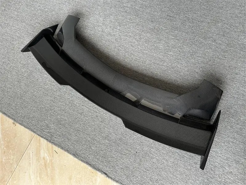 Dry Carbon Bumper Lip Rear Spoiler Wing for URUS S M Style Rear Wing